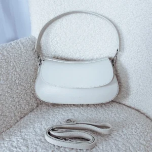 Torebka ze skóry naturalnej jasno beżowa LEMONY